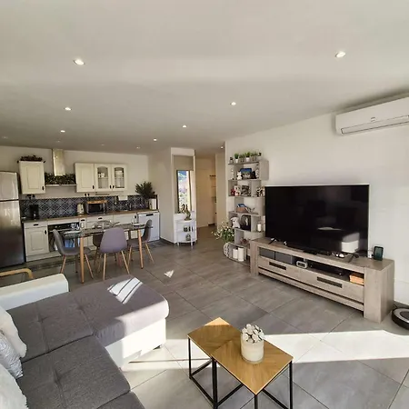Apartment Vue Mer, Climatisation, Plages Et Commerces A Pied *